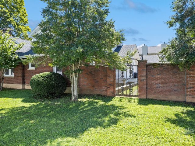 50 Epsom Street, Waynesville, NC 28786