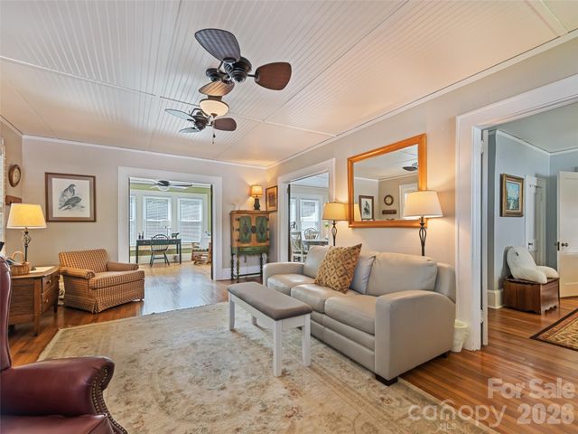50 Epsom Street, Waynesville, NC 28786