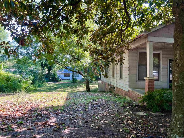 1113 W Grand Avenue, Hot Springs National Park, AR 71913