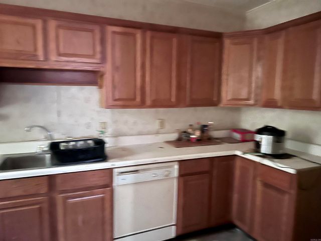 1113 W Grand Avenue, Hot Springs National Park, AR 71913