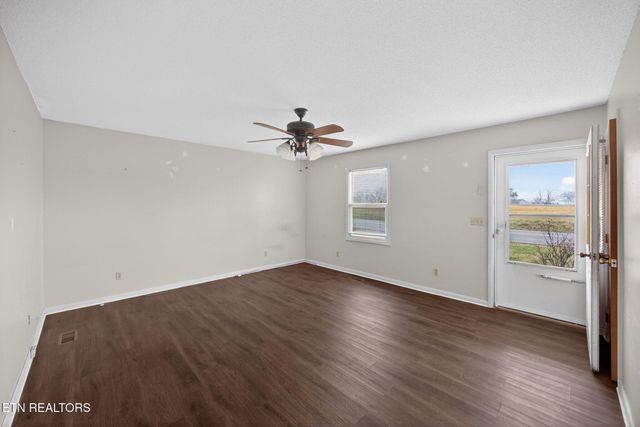 3614 Muddy Pond Rd, Monterey, TN 38574