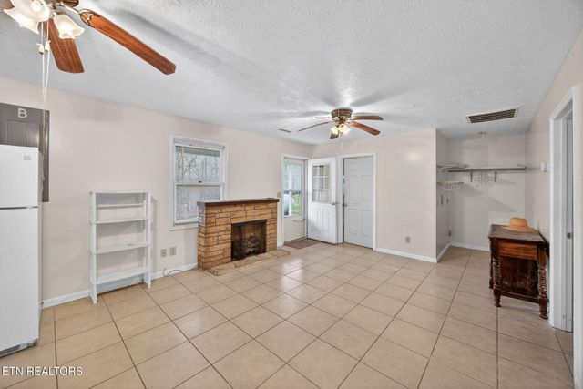 3614 Muddy Pond Rd, Monterey, TN 38574