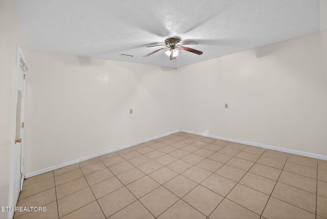 3614 Muddy Pond Rd, Monterey, TN 38574