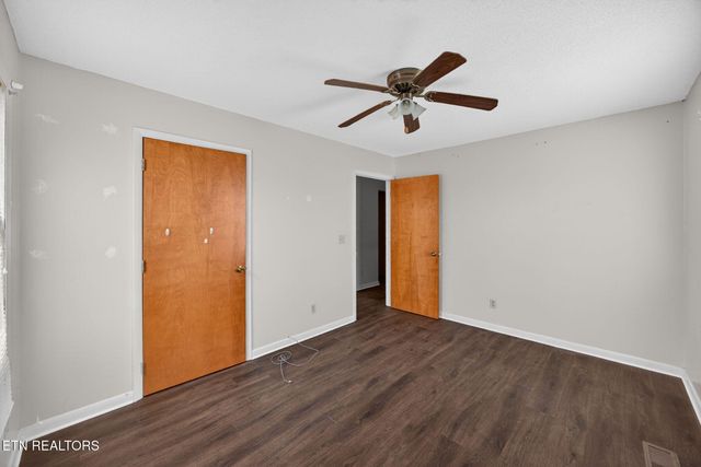 3614 Muddy Pond Rd, Monterey, TN 38574