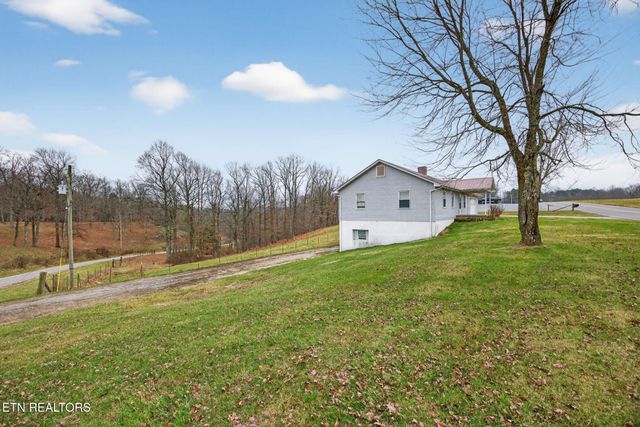 3614 Muddy Pond Rd, Monterey, TN 38574