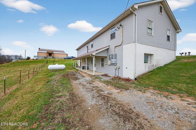 3614 Muddy Pond Rd, Monterey, TN 38574