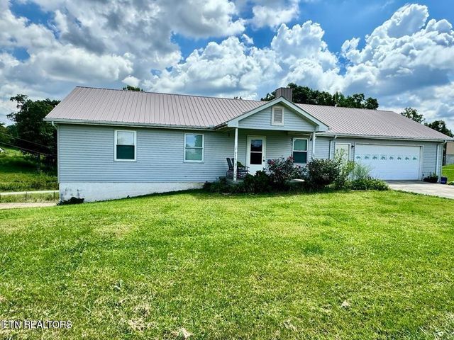 3614 Muddy Pond Rd, Monterey, TN 38574