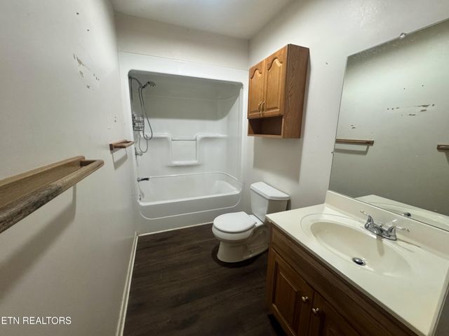 3614 Muddy Pond Rd, Monterey, TN 38574