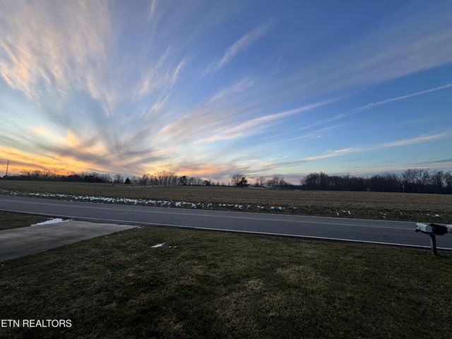 3614 Muddy Pond Rd, Monterey, TN 38574