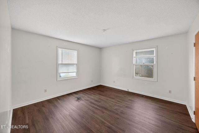 3614 Muddy Pond Rd, Monterey, TN 38574