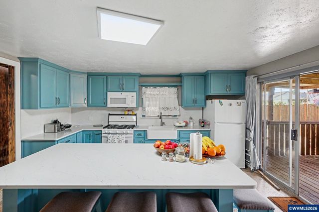 2235 Electric St SE, Salem, OR 97302