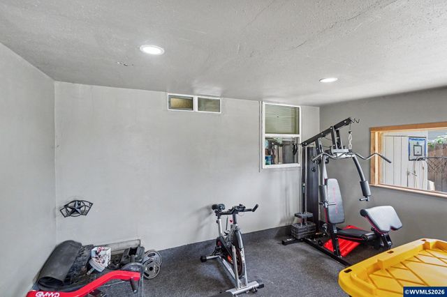 2235 Electric St SE, Salem, OR 97302