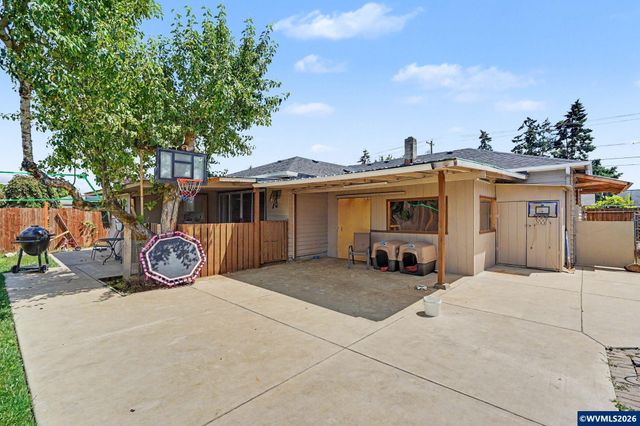 2235 Electric St SE, Salem, OR 97302