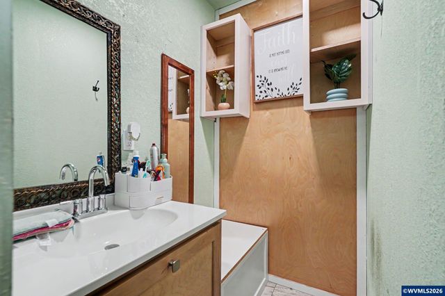2235 Electric St SE, Salem, OR 97302