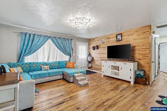 2235 Electric St SE, Salem, OR 97302