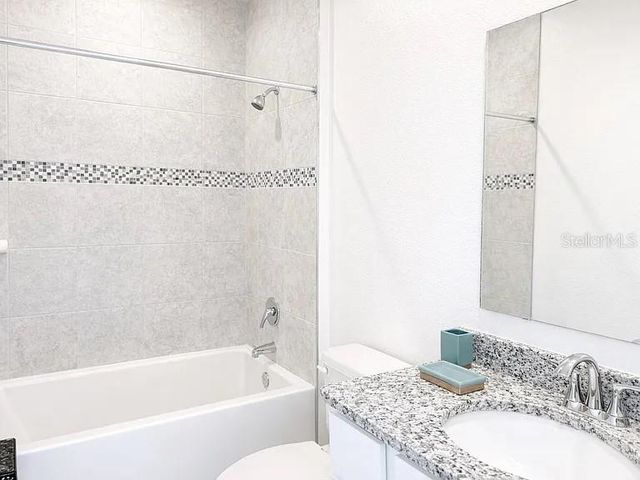 15 RAMBLEWOOD DRIVE, Palm Coast, FL 32164