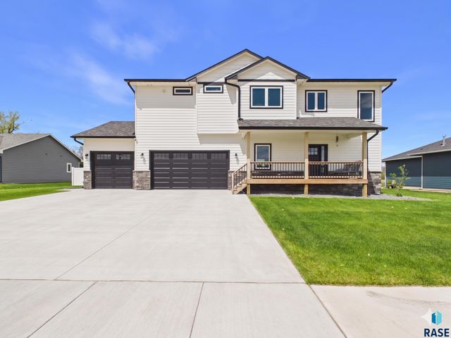 308 E 11th St Street, Crooks, SD 57020