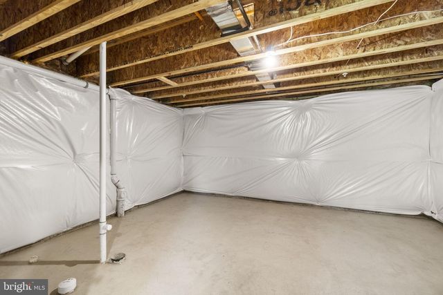2070 POMONA WAY, Frederick, MD 21702