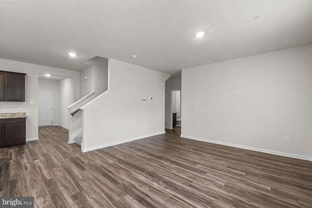 2070 POMONA WAY, Frederick, MD 21702