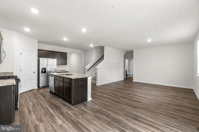 2070 POMONA WAY, Frederick, MD 21702