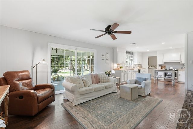 8305 Meadowbrook Road, Savannah, GA 31406