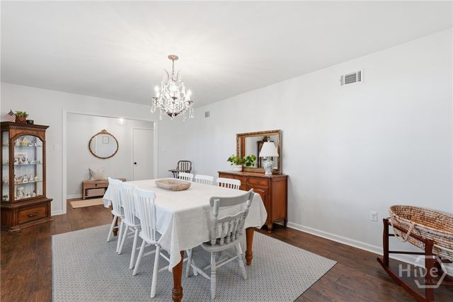 8305 Meadowbrook Road, Savannah, GA 31406