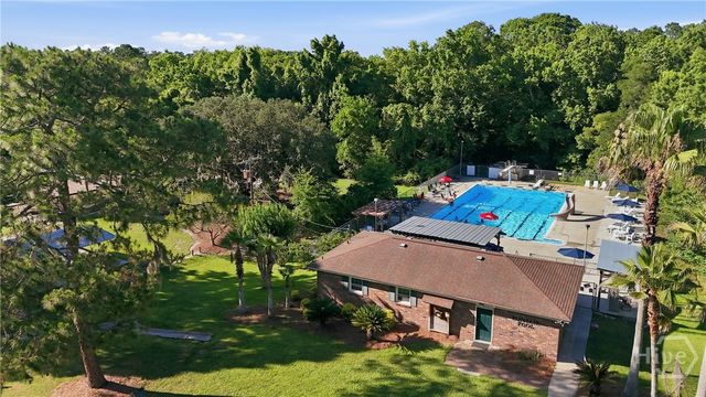 8305 Meadowbrook Road, Savannah, GA 31406