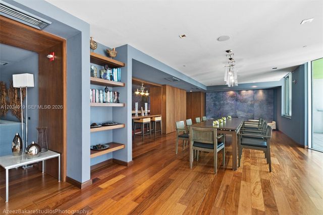 335 S Biscayne Blvd 802, Miami, FL 33131