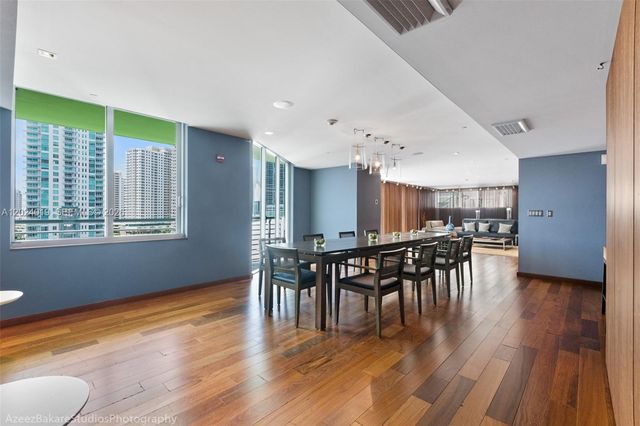 335 S Biscayne Blvd 802, Miami, FL 33131