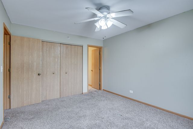 2492 Dickens Drive 2492, Aurora, IL 60503