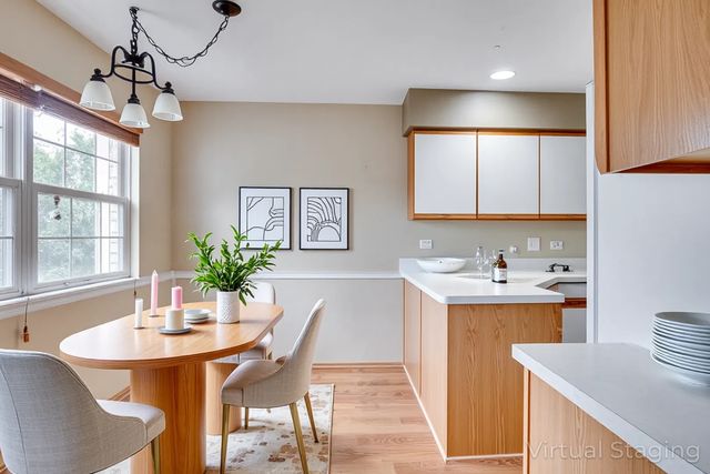 2492 Dickens Drive 2492, Aurora, IL 60503