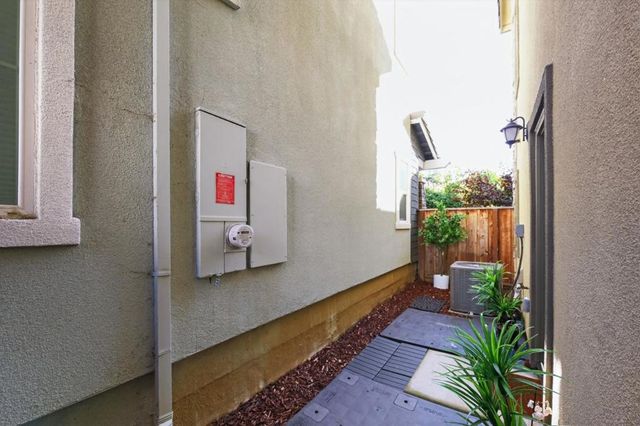 1303 Antonella Place, Hayward, CA 94541