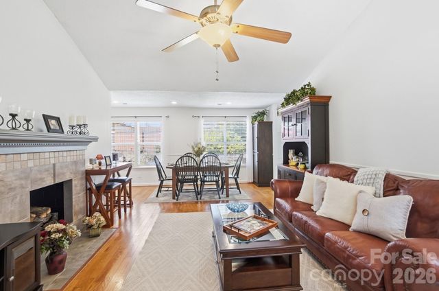 163 Diamond Drive, Mooresville, NC 28117