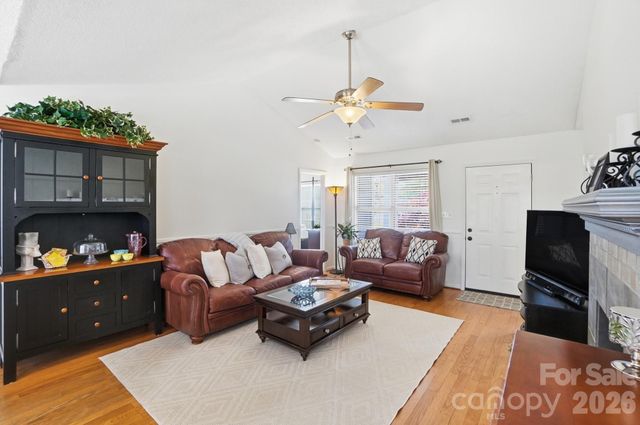 163 Diamond Drive, Mooresville, NC 28117