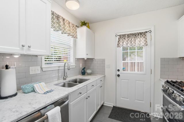 163 Diamond Drive, Mooresville, NC 28117