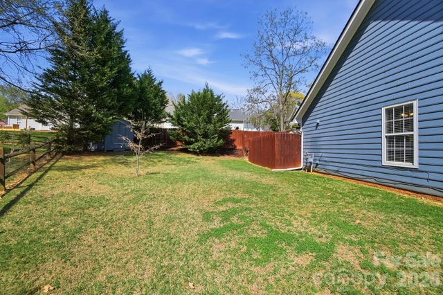 163 Diamond Drive, Mooresville, NC 28117