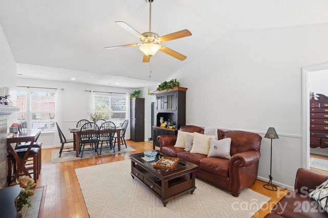 163 Diamond Drive, Mooresville, NC 28117