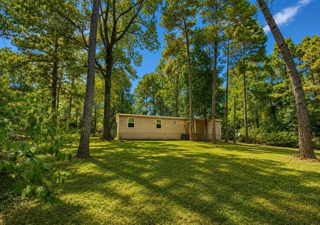 235 Red Oak, Onalaska, TX 77360