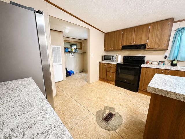 235 Red Oak, Onalaska, TX 77360