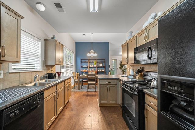 1416 ISLAND TOWN DR, Memphis, TN 38103