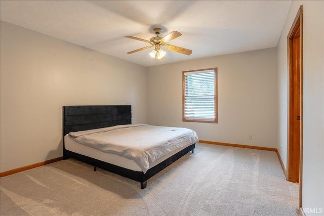 6021 Yosemite Drive, Newburgh, IN 47630