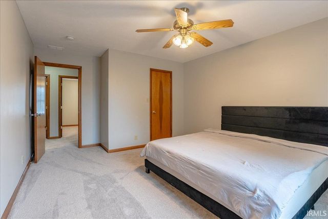 6021 Yosemite Drive, Newburgh, IN 47630