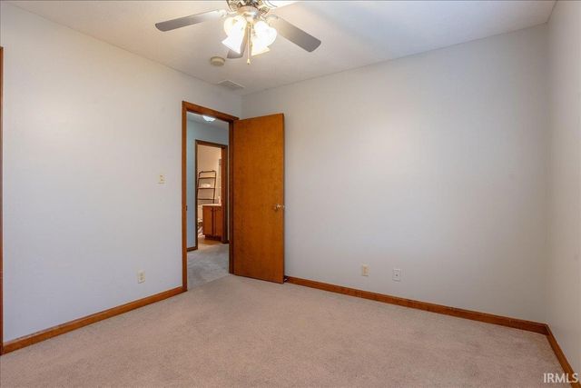 6021 Yosemite Drive, Newburgh, IN 47630