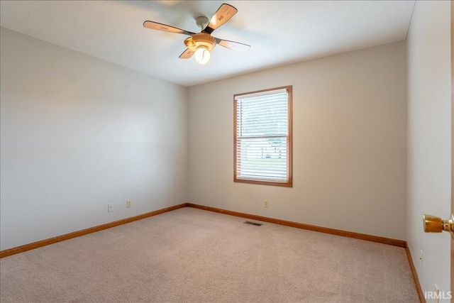 6021 Yosemite Drive, Newburgh, IN 47630