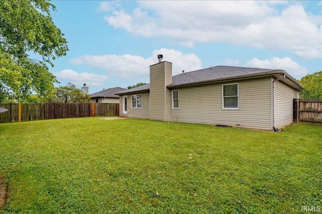 6021 Yosemite Drive, Newburgh, IN 47630