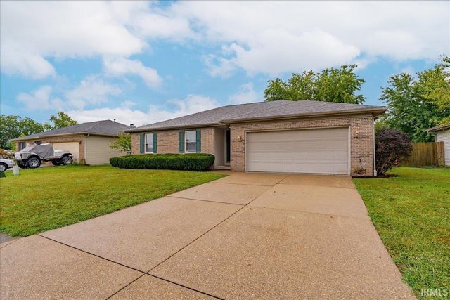 6021 Yosemite Drive, Newburgh, IN 47630