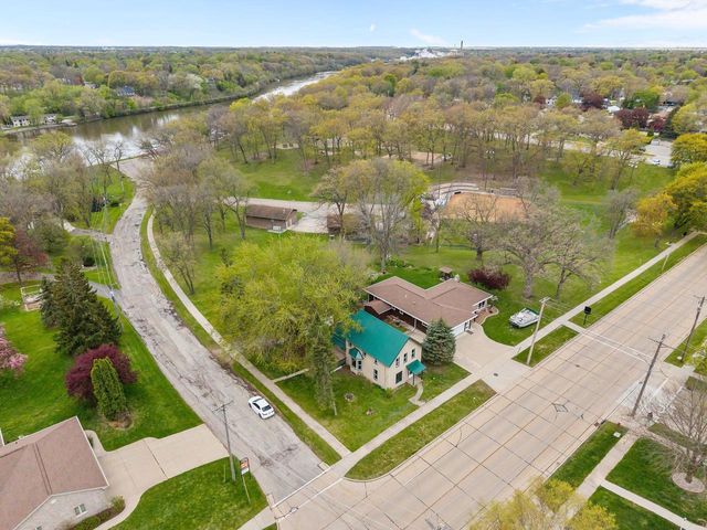 807 W WISCONSIN AVENUE, Kaukauna, WI 54130