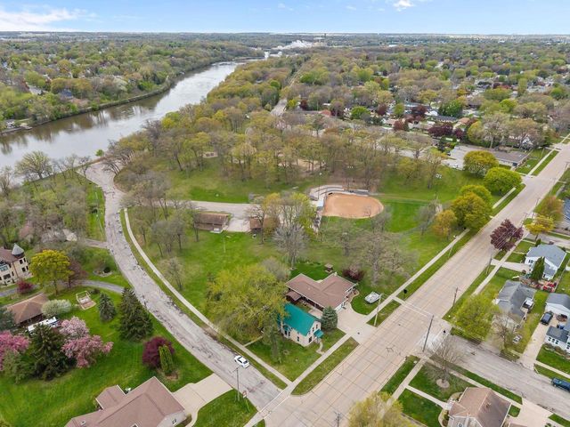 807 W WISCONSIN AVENUE, Kaukauna, WI 54130