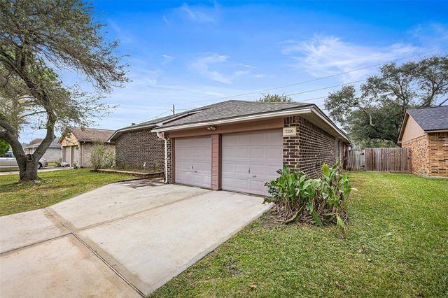 7226 Ridgeberry, Houston, TX 77095