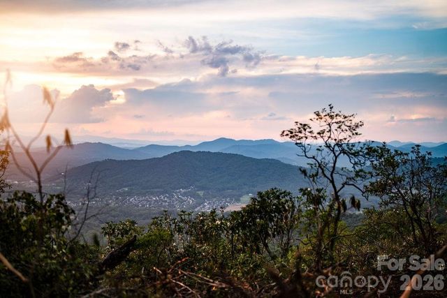 0 East Garden Trail 16, Hendersonville, NC 28792